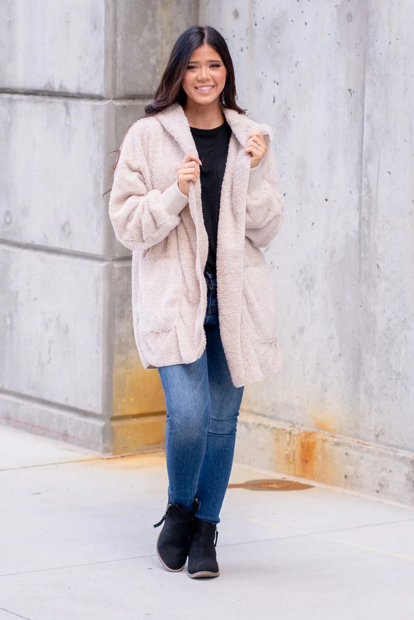 Cozy Sherpa Jacket - Warm Milk