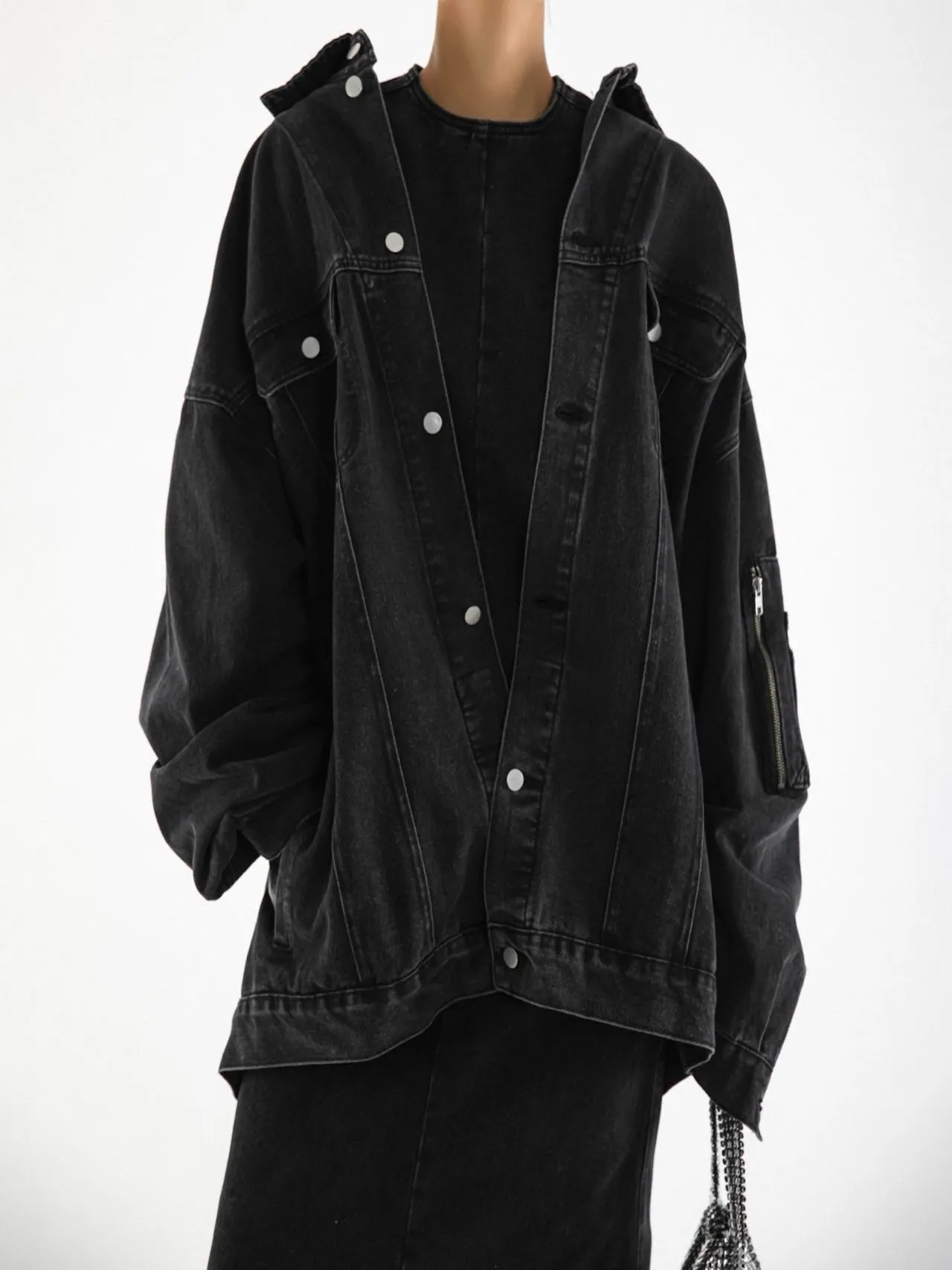 OVERSIZED WASHED BLACK DENIM TRUCKER JACKET